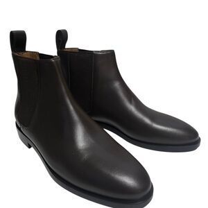 Everlane chelsea leather boots in dark Brown
